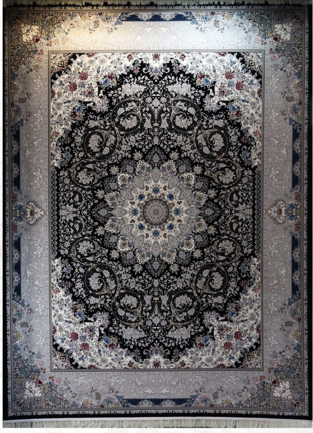 فرش ۷۰۰ شانه ۶ متری کاشان رنگ سرمه ای طرح شاهانه khan