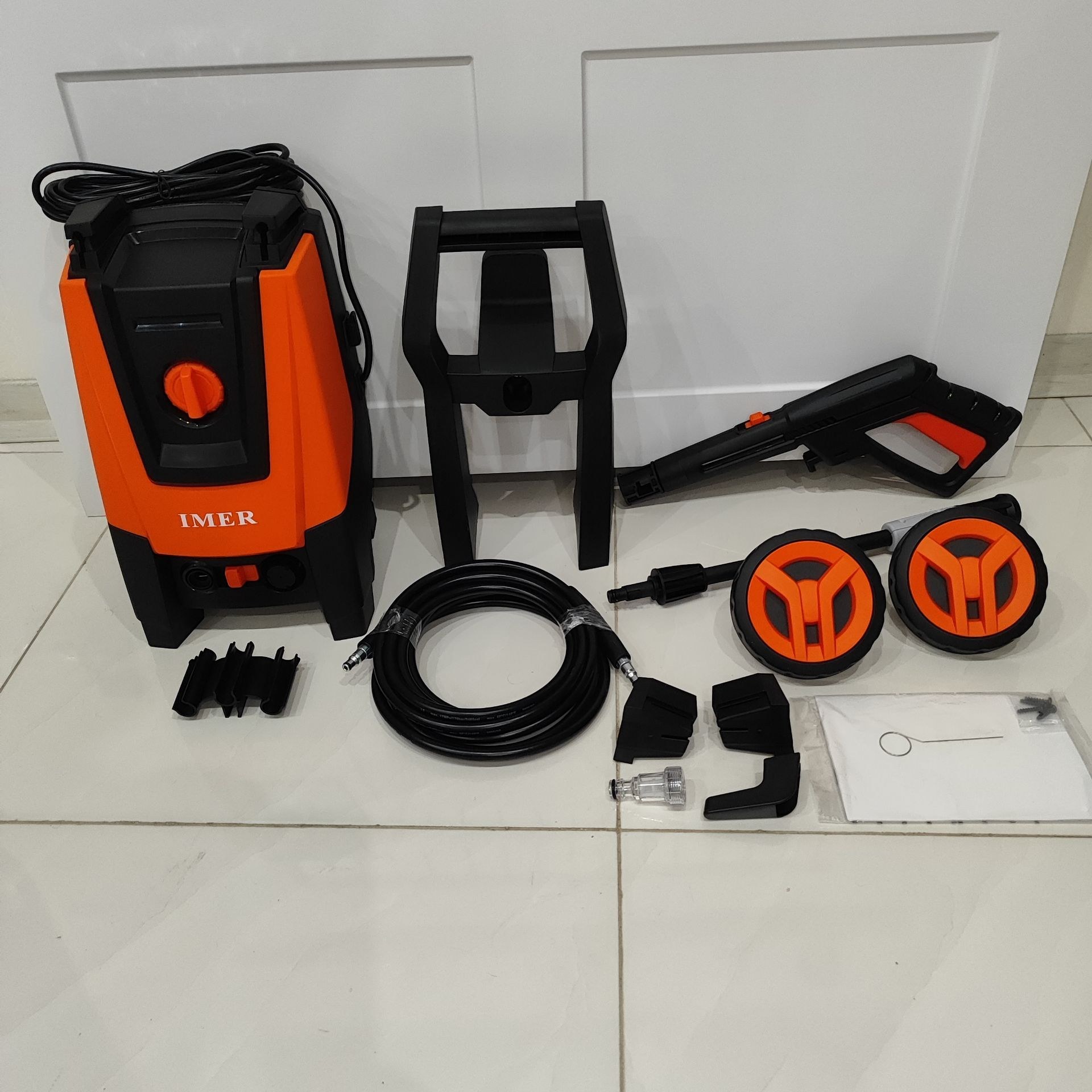 کارواش دینامی 130 بار ایمر مدل LT401G-1600B ظرفیت 130 بار همراه لوازم جانبی کامل