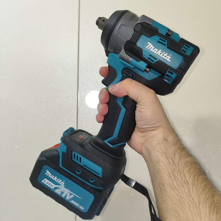 بکس شارژی حرفه ای ماکیتا 21 ولت دو باتری موتور براشلس ماکیتا مدل M21-1200N با لوازم کامل مطابق تصاویر