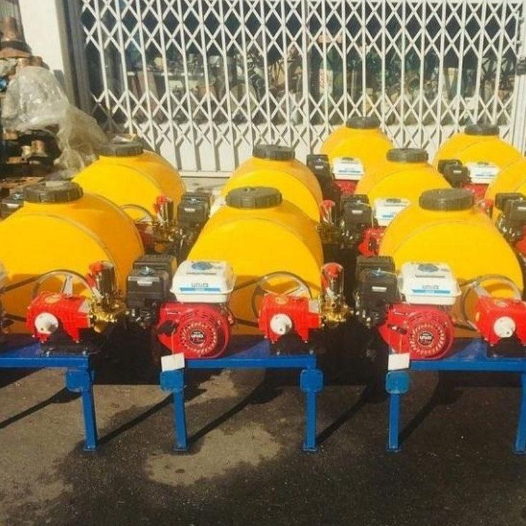 سمپاش فرغونی طرح هندا اسب پمپ 45 بار همراه لانس و شلنگ 50 متری شاستی و مخزن 100 لیتری پس کرایه