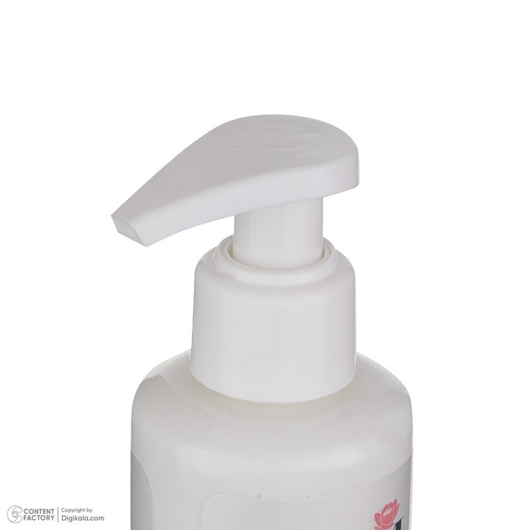 لوسیون بدن مدیلن مدل Urea3% حجم 150 میلیلیتر، حاوی اوره 3% و عصاره آلوئه ورا، مرطوبکننده عمقی، ضد خشکی و ضد چروک، مناسب انواع پوست