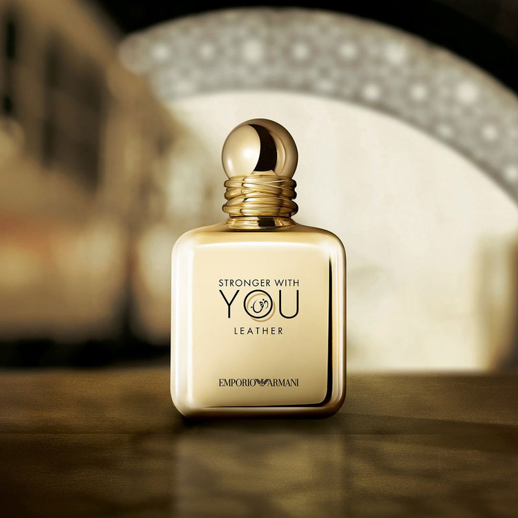 ادو پرفیوم مردانه امپریو آرمانی مدل Stronger With You Leather حجم 100 میلی لیتر
